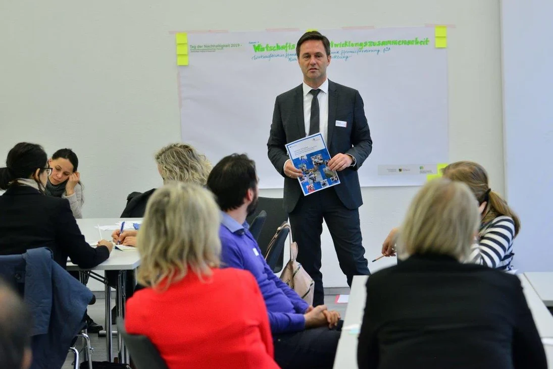 Forum 1 mit dem Moderator Herrn Horn von der Wirtschaftsförderung Sachsen
